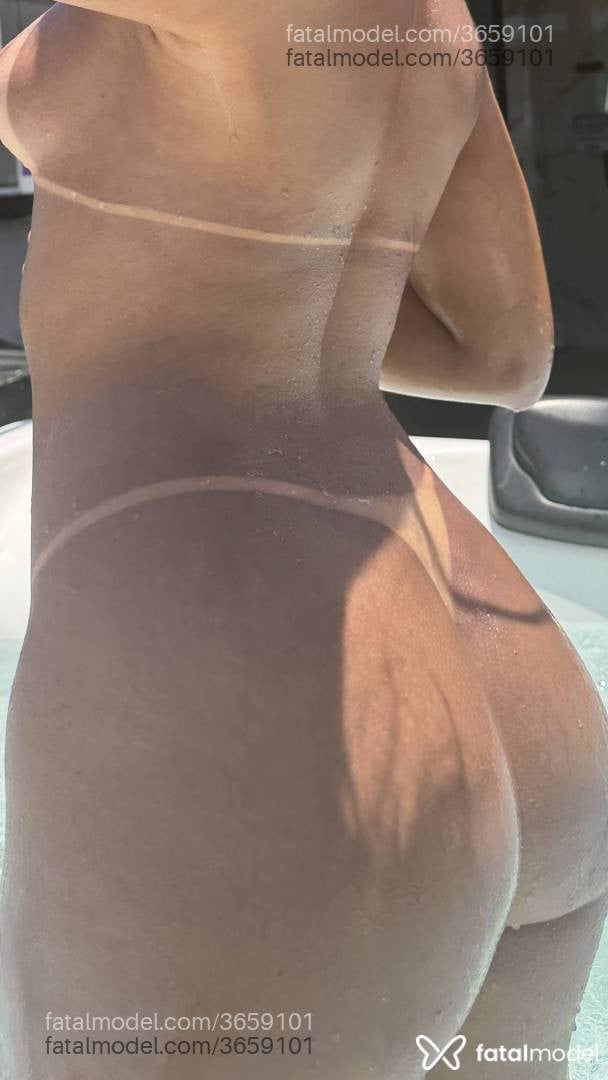 Acompanhante mulher morena (o) de olhos castanhos - Bruna