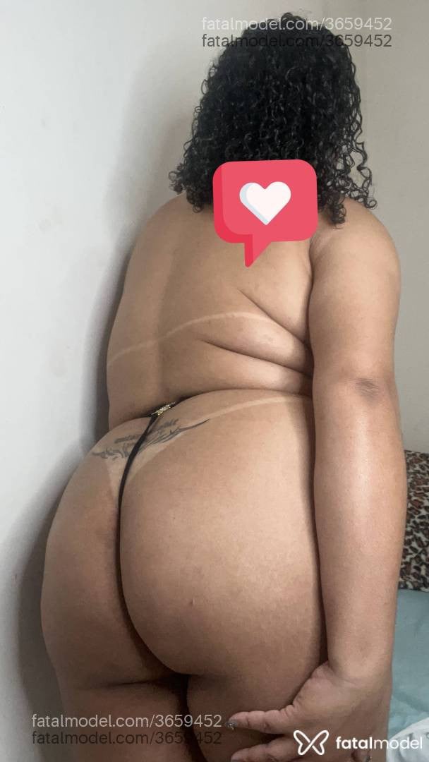 Acompanhante mulher morena (o) de olhos castanhos - Monique