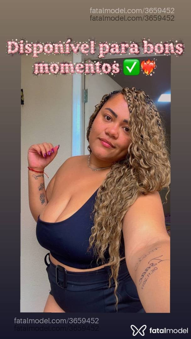 Acompanhante mulher morena (o) de olhos castanhos - Monique