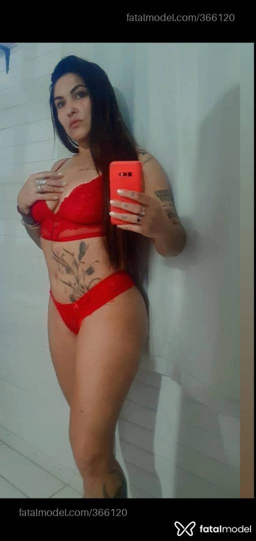 Acompanhante mulher morena (o) de olhos castanhos - Syl reis