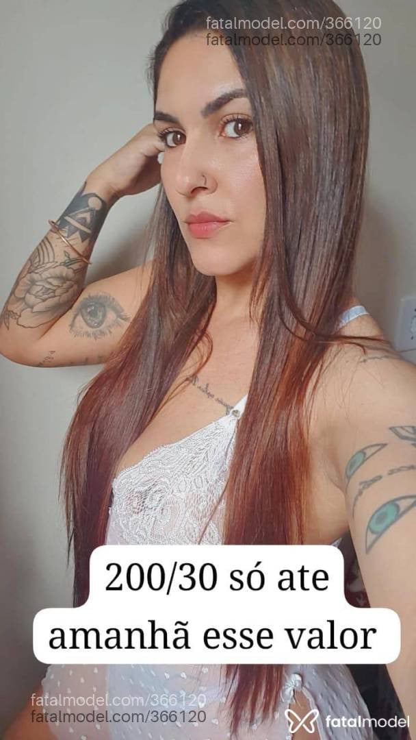 Acompanhante mulher morena (o) de olhos castanhos - Syl reis