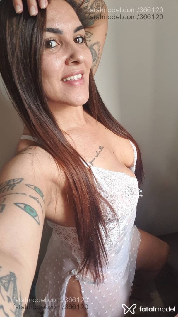 Acompanhante mulher morena (o) de olhos castanhos - Syl reis