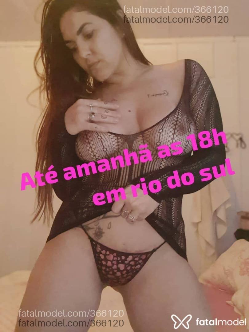 Acompanhante mulher morena (o) de olhos castanhos - Syl reis