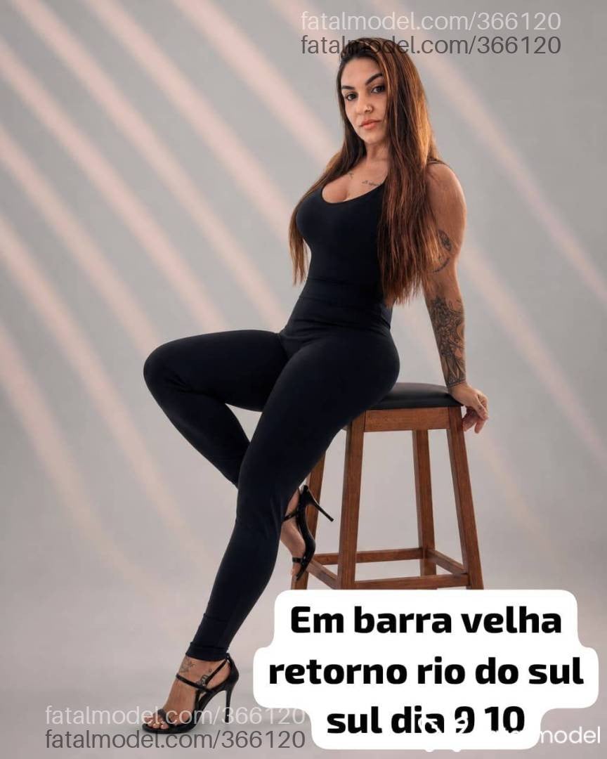 Acompanhante mulher morena (o) de olhos castanhos em Rio do Sul - Syl reis