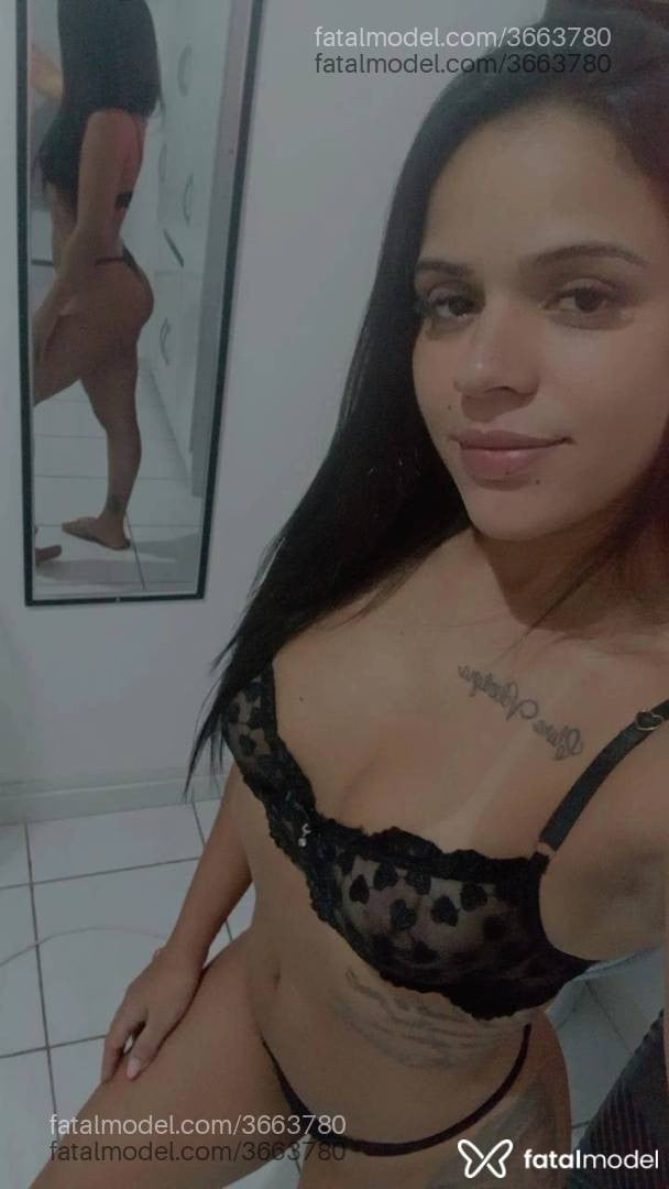 Acompanhante mulher morena (o) de olhos castanhos - Carol