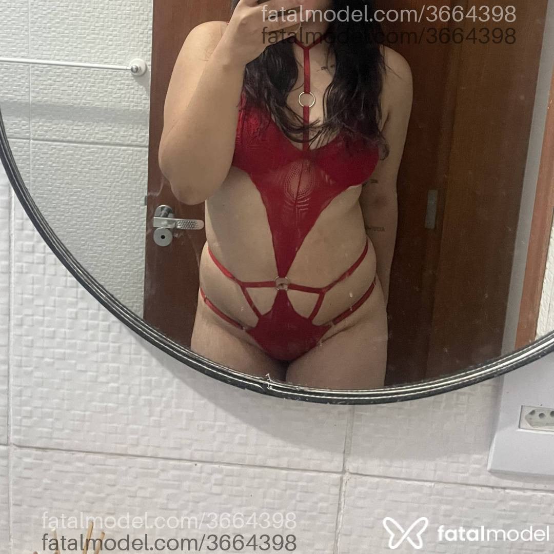 Acompanhante mulher morena (o) de olhos castanhos - Taynara