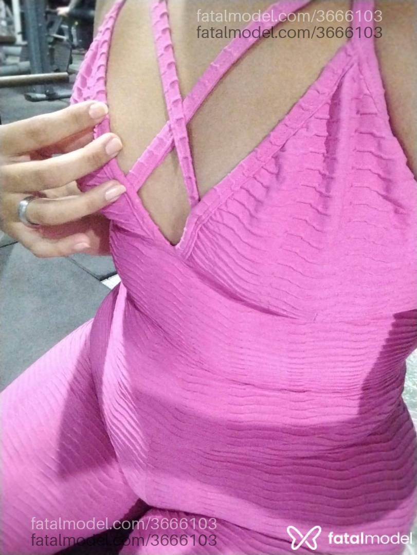 Acompanhante mulher morena (o) de olhos castanhos - Izabella Fontineli