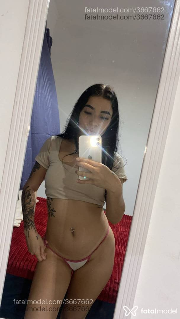 Acompanhante mulher morena (o) de olhos castanhos - Meel Andrade