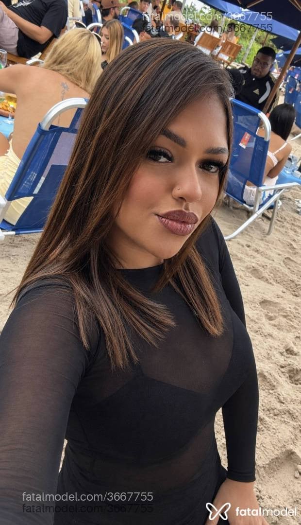 Acompanhante mulher com cabelo castanho de olhos castanhos - Jessica