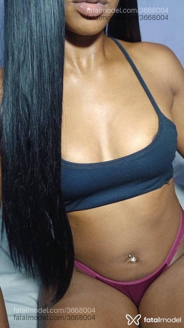 Acompanhante mulher com cabelo castanho de olhos castanhos - Aldutra