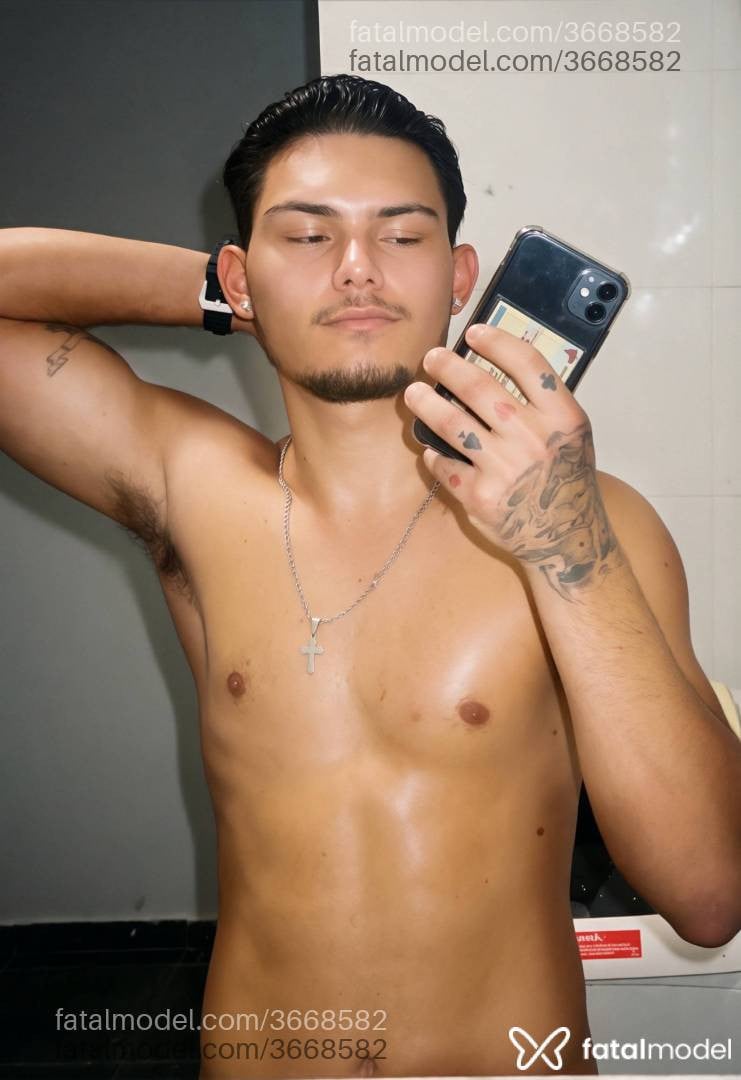 Acompanhante homem com cabelo castanho de olhos castanhos - Yago Massaro