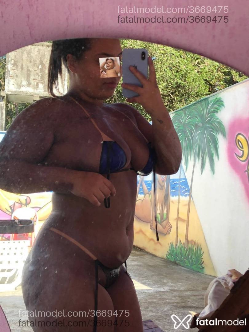 Acompanhante mulher com cabelo castanho de olhos castanhos - Kethellyn