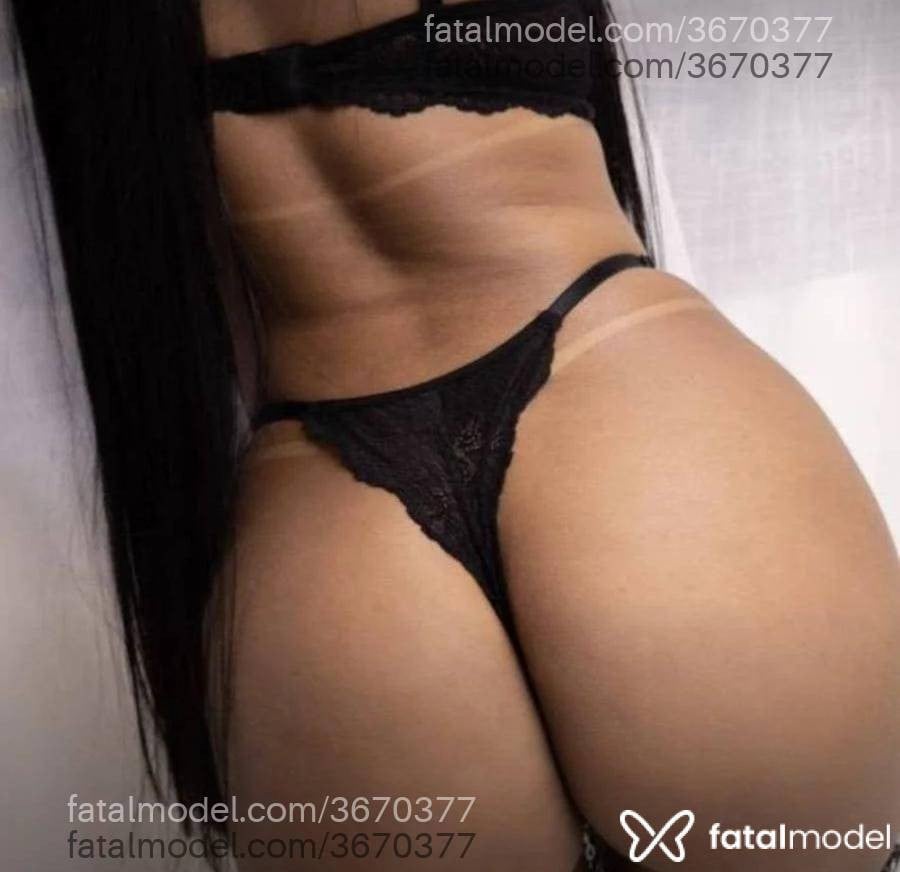 Acompanhante mulher morena (o) de olhos mel - Bruninha