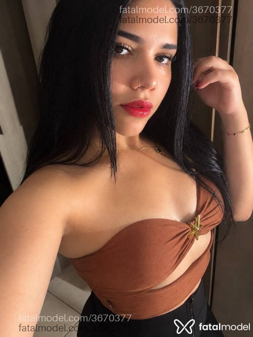 Acompanhante mulher morena (o) de olhos mel - Bruninha