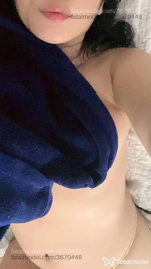 Acompanhante mulher morena (o) de olhos pretos - Ari Silva
