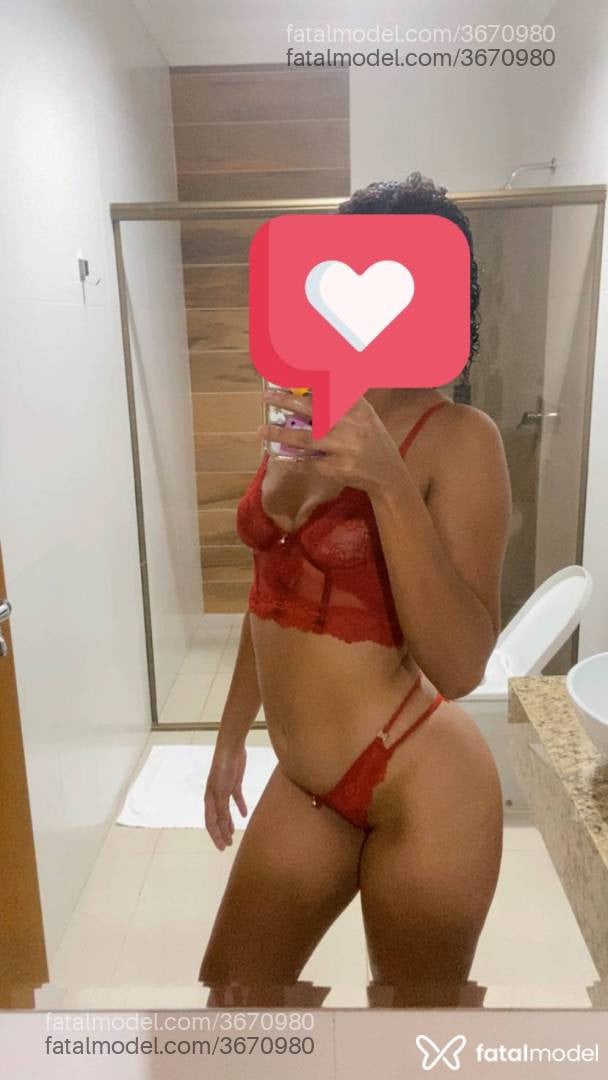 Acompanhante mulher morena (o) de olhos castanhos - Sapek