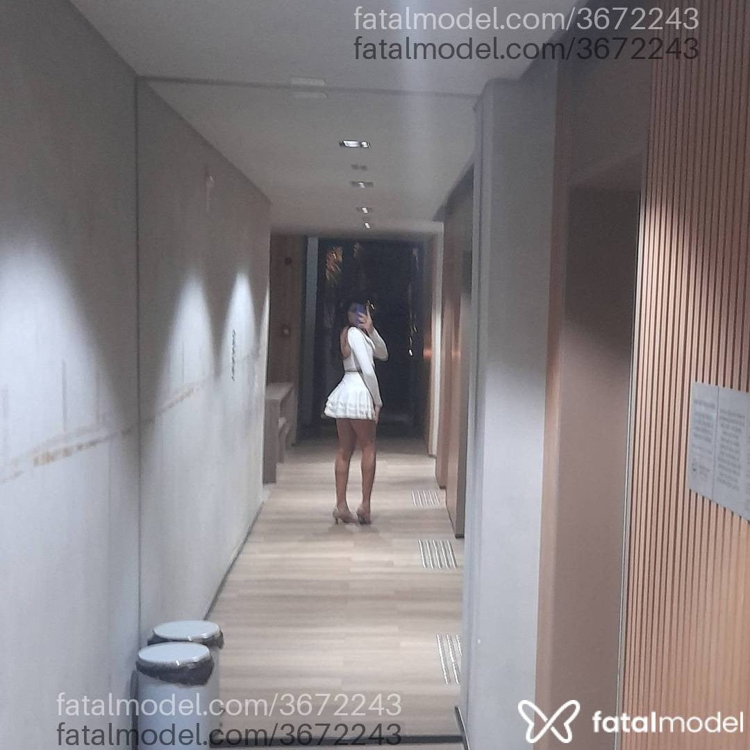 Acompanhante mulher trans morena (o) de olhos castanhos - Pérola Linssz
