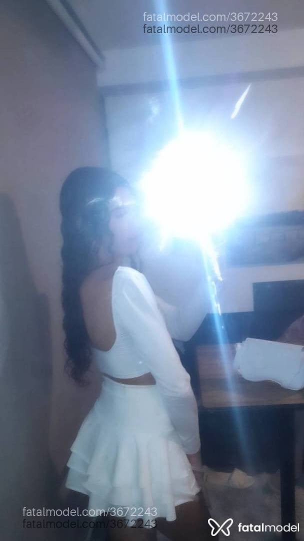 Acompanhante mulher trans morena (o) de olhos castanhos - Pérola Linssz