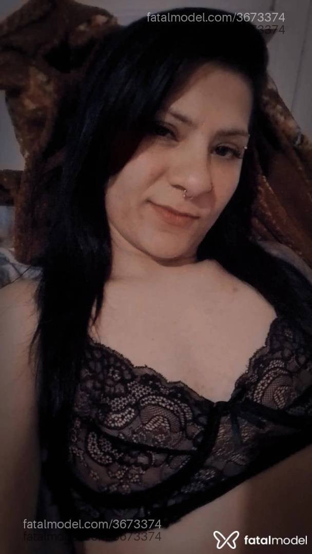 Acompanhante mulher morena (o) de olhos castanhos - Maah Parazinha