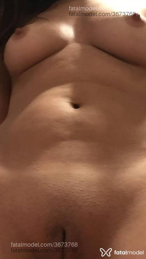 Acompanhante mulher morena (o) de olhos castanhos - Alexia