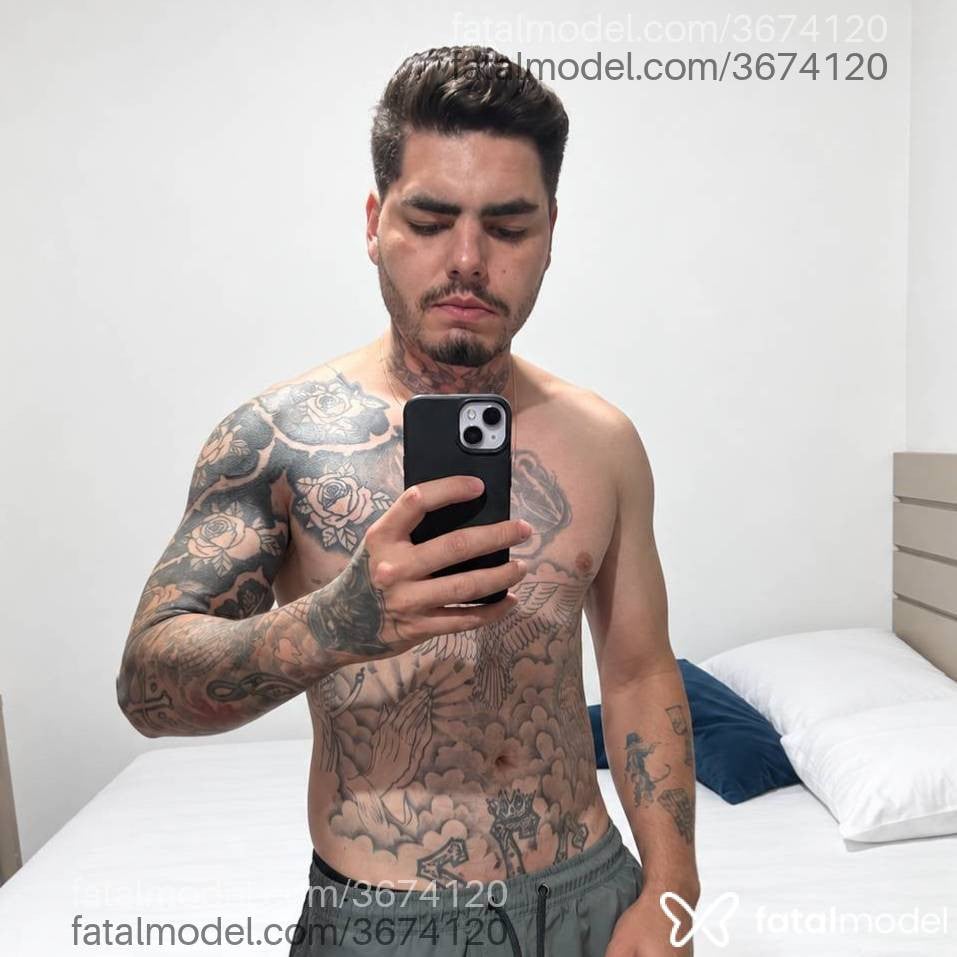 Acompanhante homem com cabelo castanho de olhos castanhos - Thiago Lux