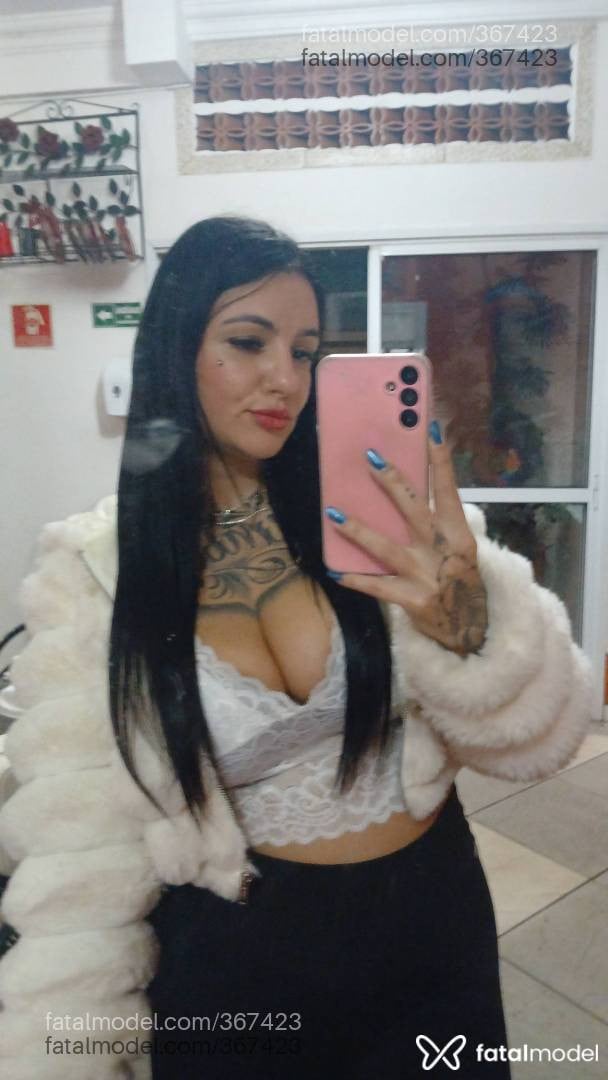 Acompanhante mulher morena (o) de olhos castanhos - Maria Júlia