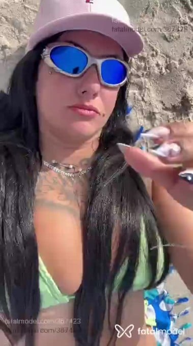 Acompanhante mulher morena (o) de olhos castanhos - Maria Júlia