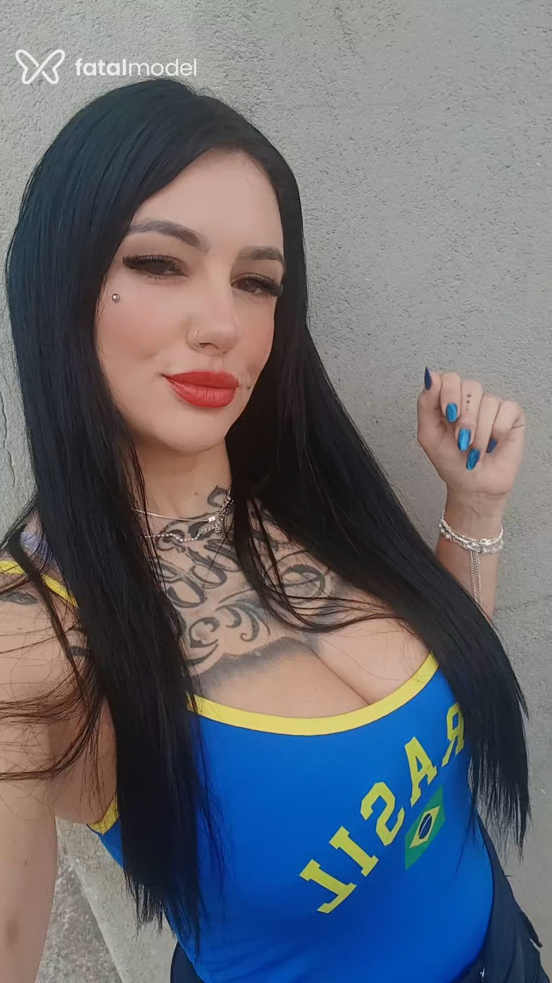 Acompanhante mulher morena (o) de olhos castanhos - Maria Júlia