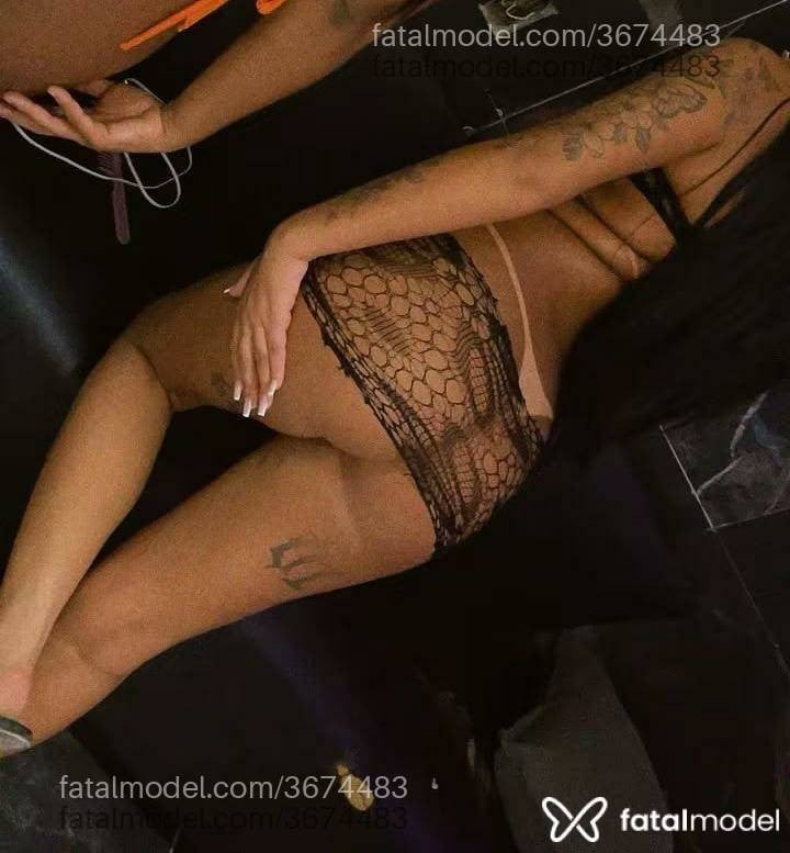 Acompanhante mulher morena (o) de olhos mel - Mayara
