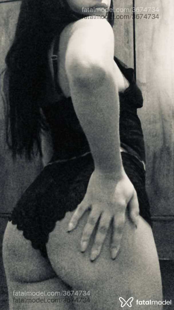 Acompanhante mulher morena (o) de olhos castanhos - Lya