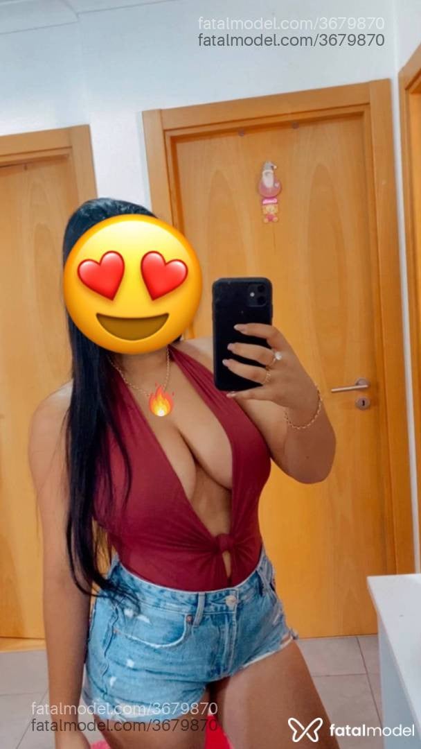 Acompanhante mulher loira (o) de olhos castanhos - Patrícia