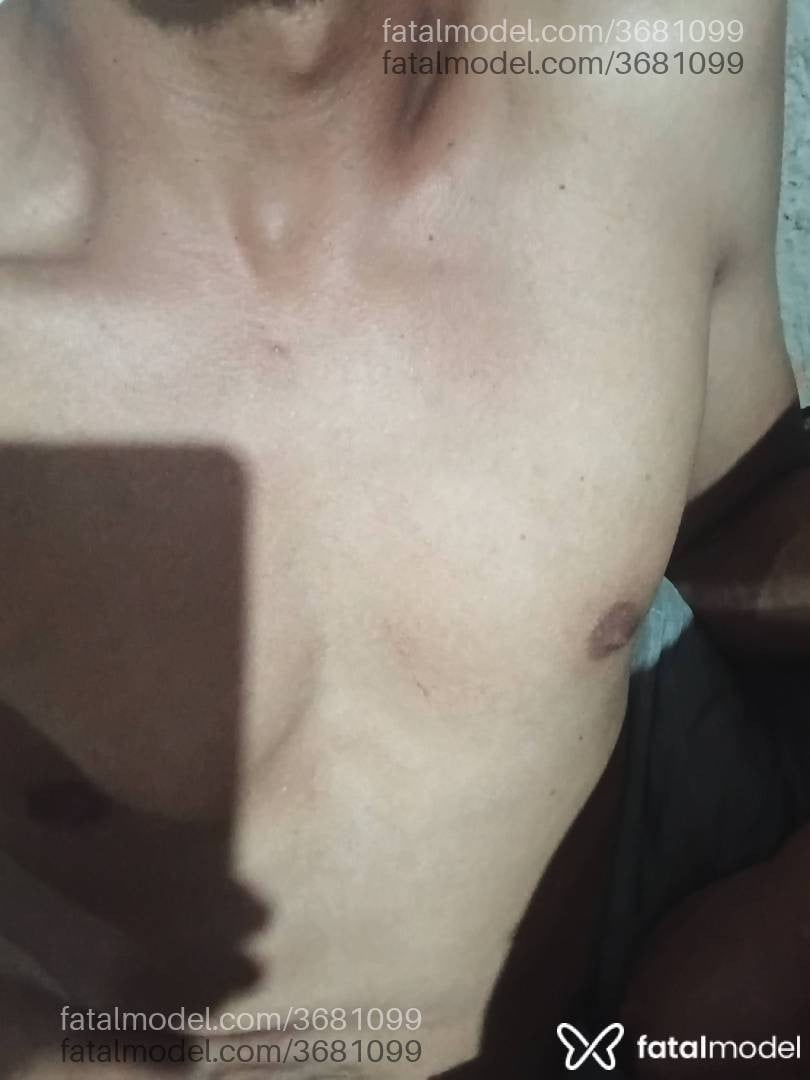 Acompanhante homem com cabelo castanho de olhos castanhos - Murilo