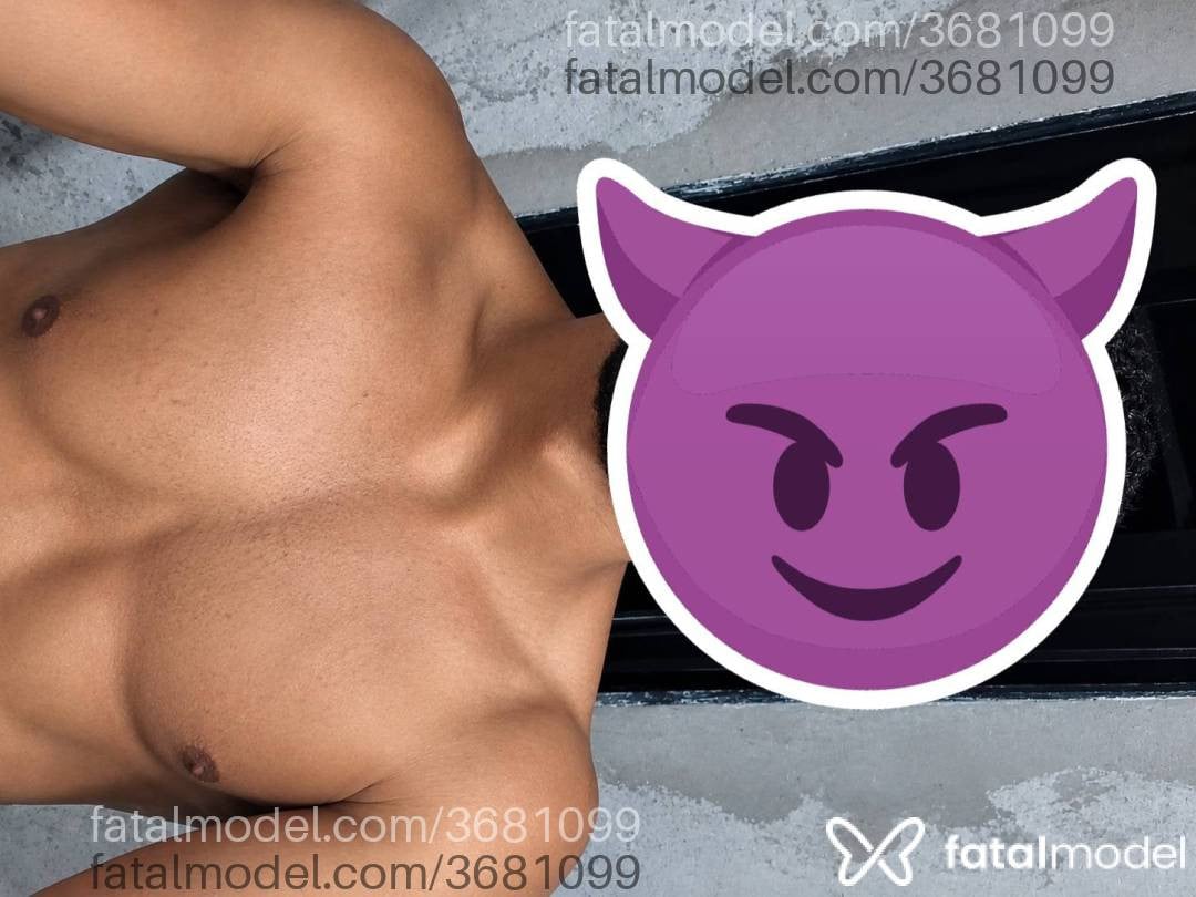 Acompanhante homem com cabelo castanho de olhos castanhos - Murilo