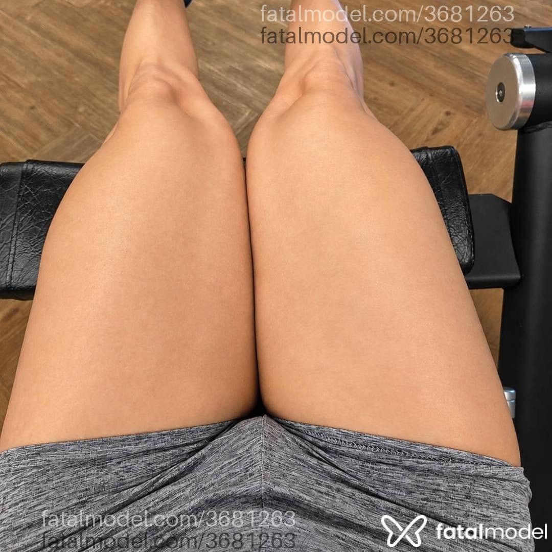 Acompanhante mulher sem cabelo de olhos castanhos - Laís Ávila