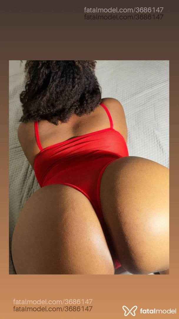 Acompanhante mulher morena (o) de olhos castanhos - Mayaa