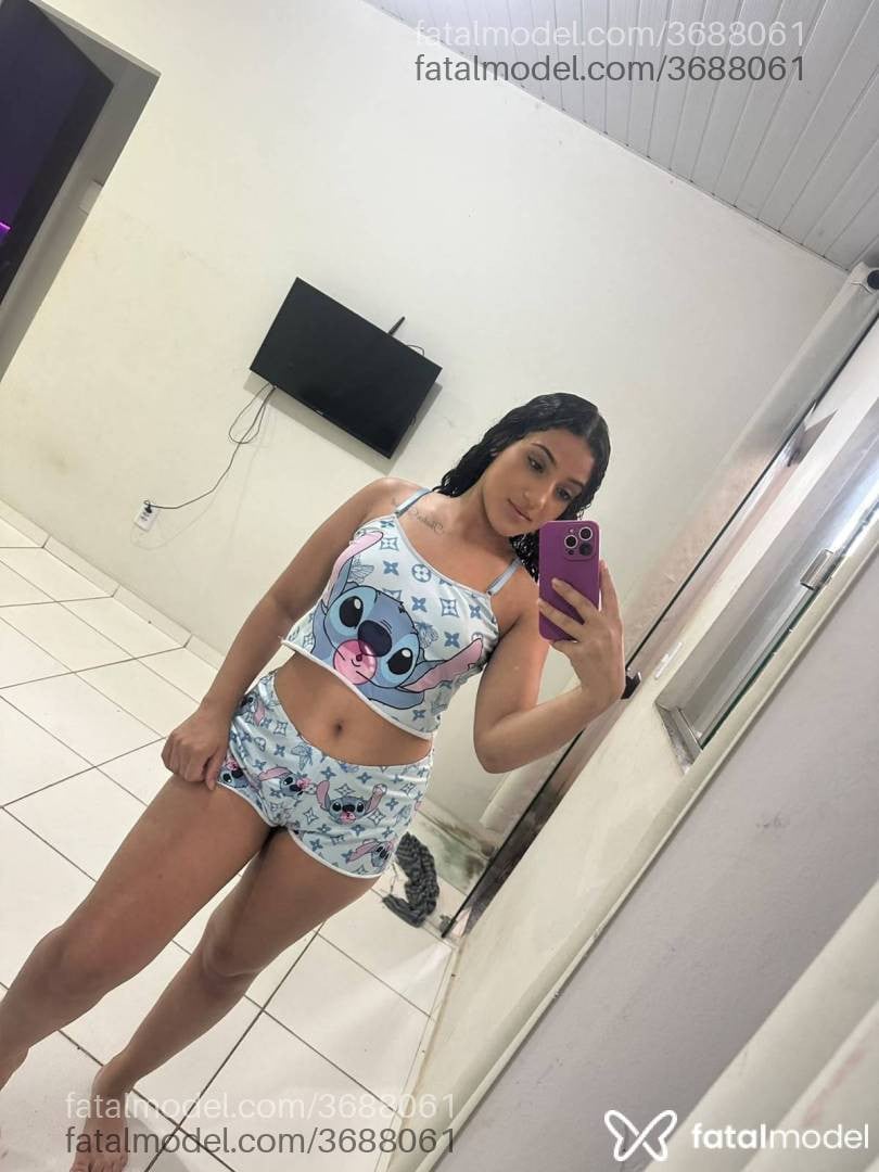 Acompanhante mulher morena (o) de olhos castanhos - Larissa Araujo