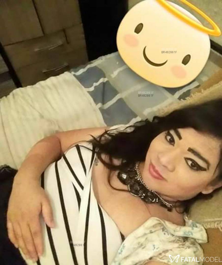 Acompanhante travesti com cabelo castanho de olhos pretos - Dayanne