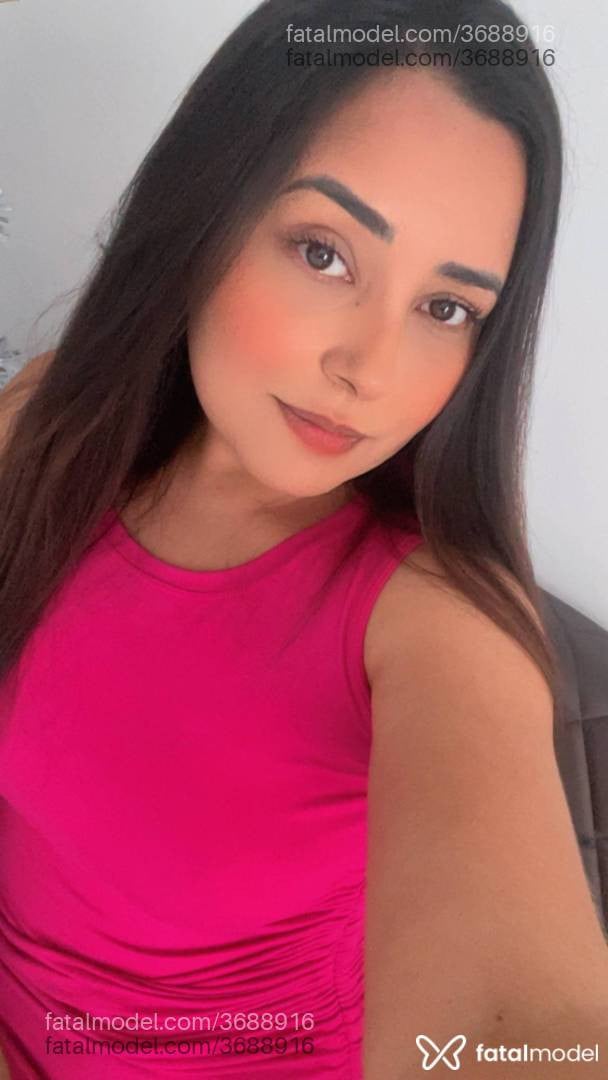 Acompanhante mulher morena (o) de olhos pretos - Maitê Fernandes