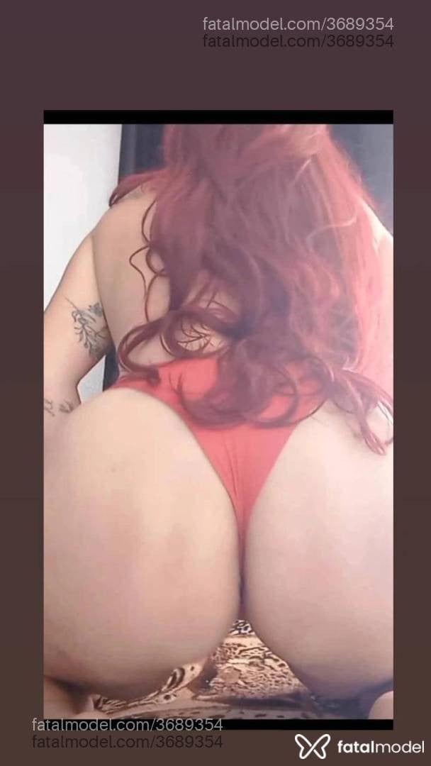 Acompanhante mulher ruiva (o) de olhos castanhos - Alexia