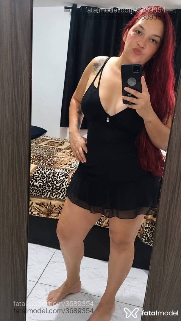 Acompanhante mulher ruiva (o) de olhos castanhos - Alexia