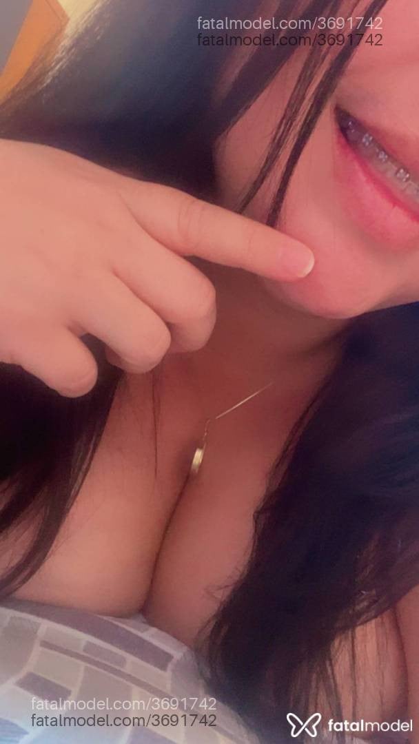 Acompanhante mulher morena (o) de olhos verdes - Luana Almeida