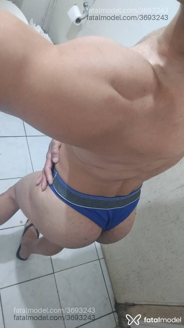 Acompanhante homem morena (o) de olhos castanhos - Silvamoreno