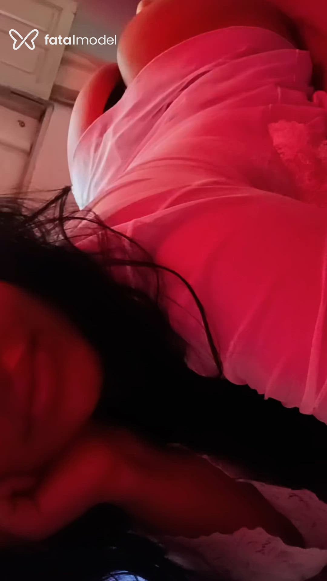 Acompanhante mulher morena (o) de olhos castanhos - Marisol
