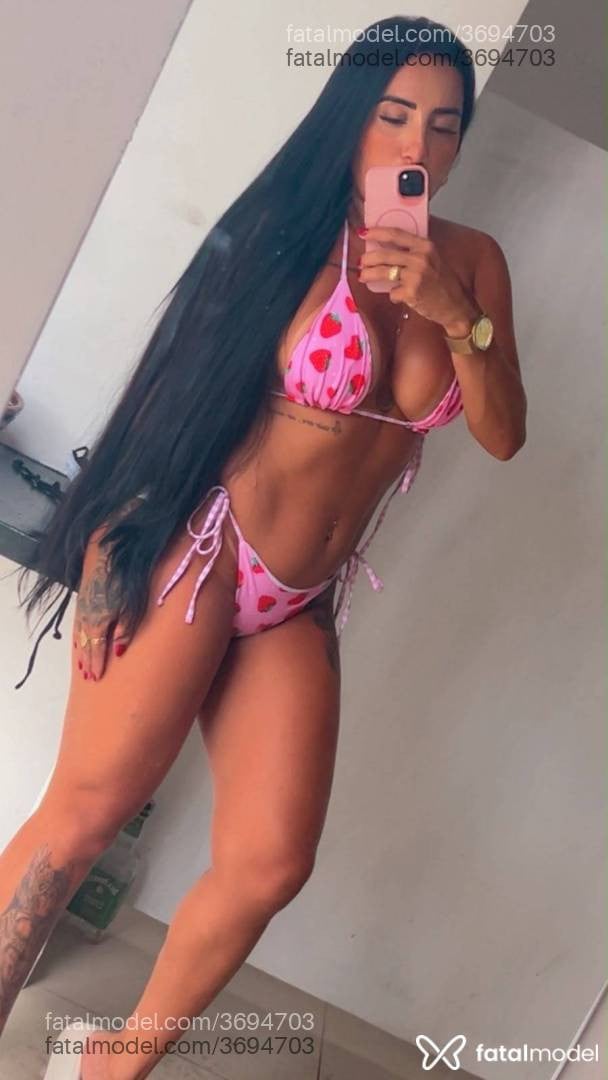 Acompanhante mulher morena (o) de olhos castanhos - Micaela Rios