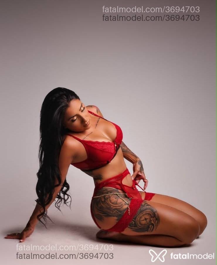 Acompanhante mulher morena (o) de olhos castanhos - Micaela Rios