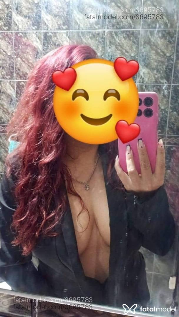 Acompanhante mulher ruiva (o) de olhos castanhos - Mavie