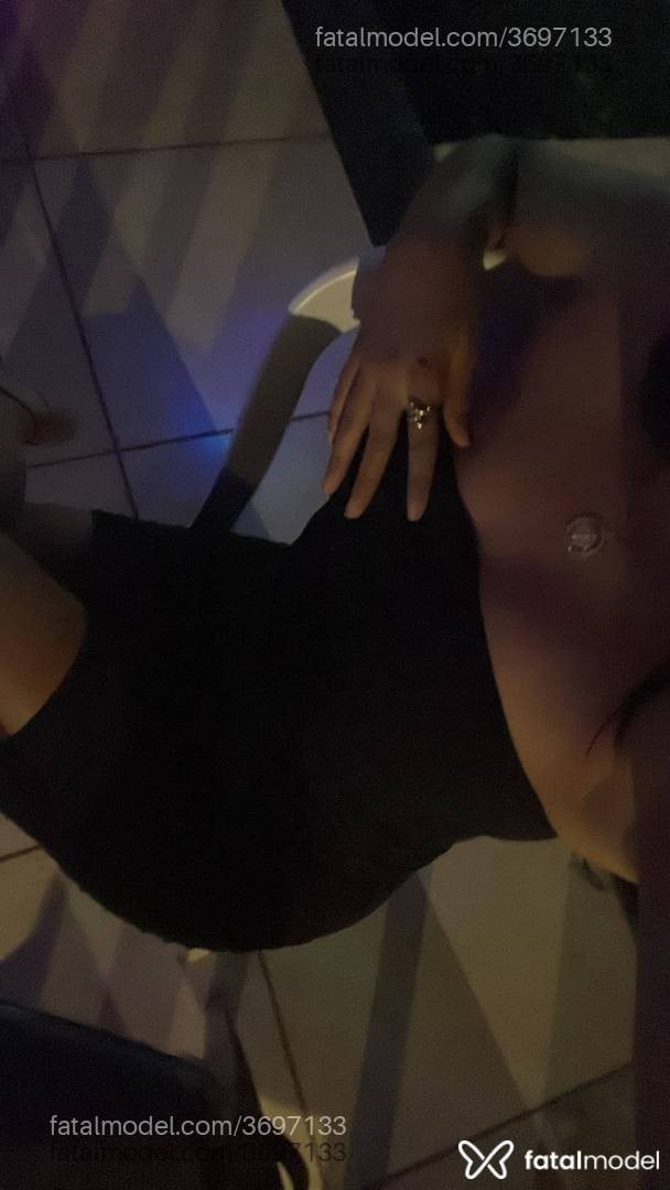 Acompanhante mulher morena (o) de olhos pretos - Jessica