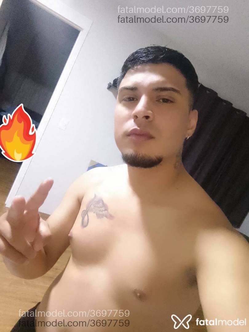Acompanhante homem morena (o) de olhos castanhos - Felipe