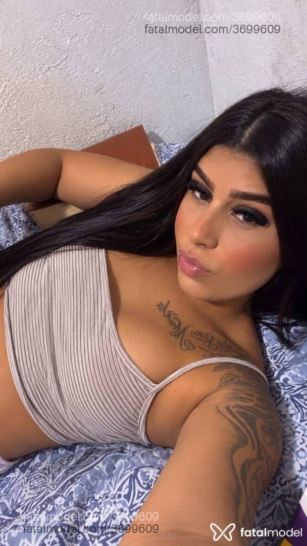 Acompanhante mulher morena (o) de olhos mel - Lorena