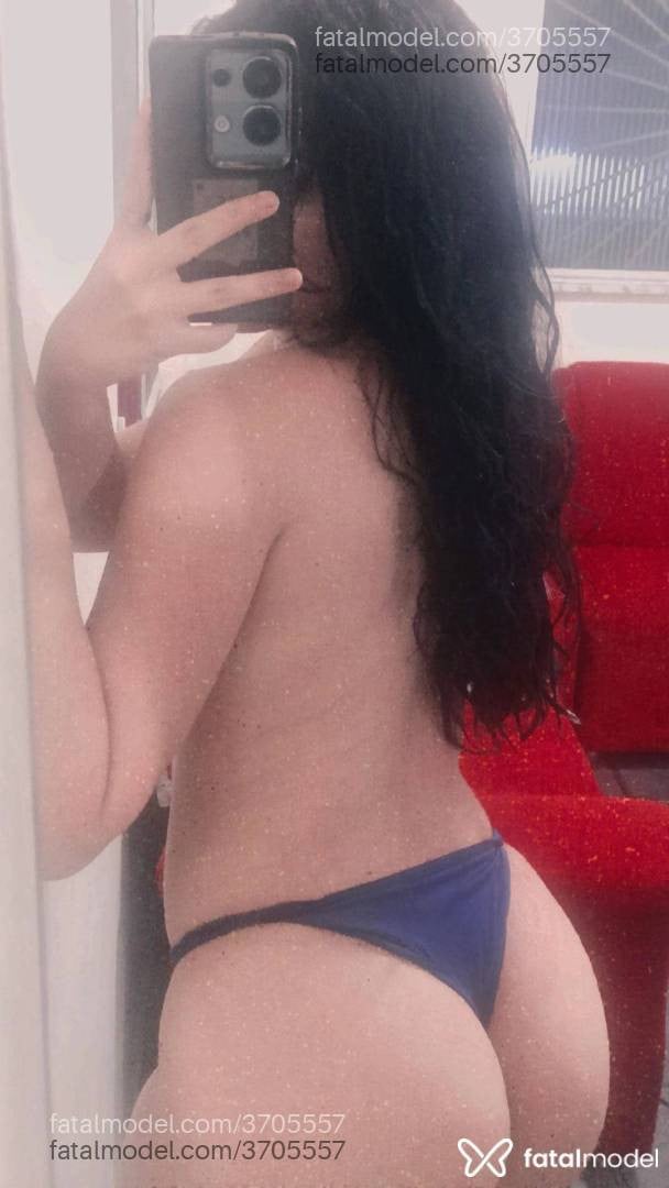 Acompanhante mulher morena (o) de olhos pretos - Rafaela